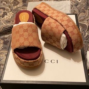 Gucci slides